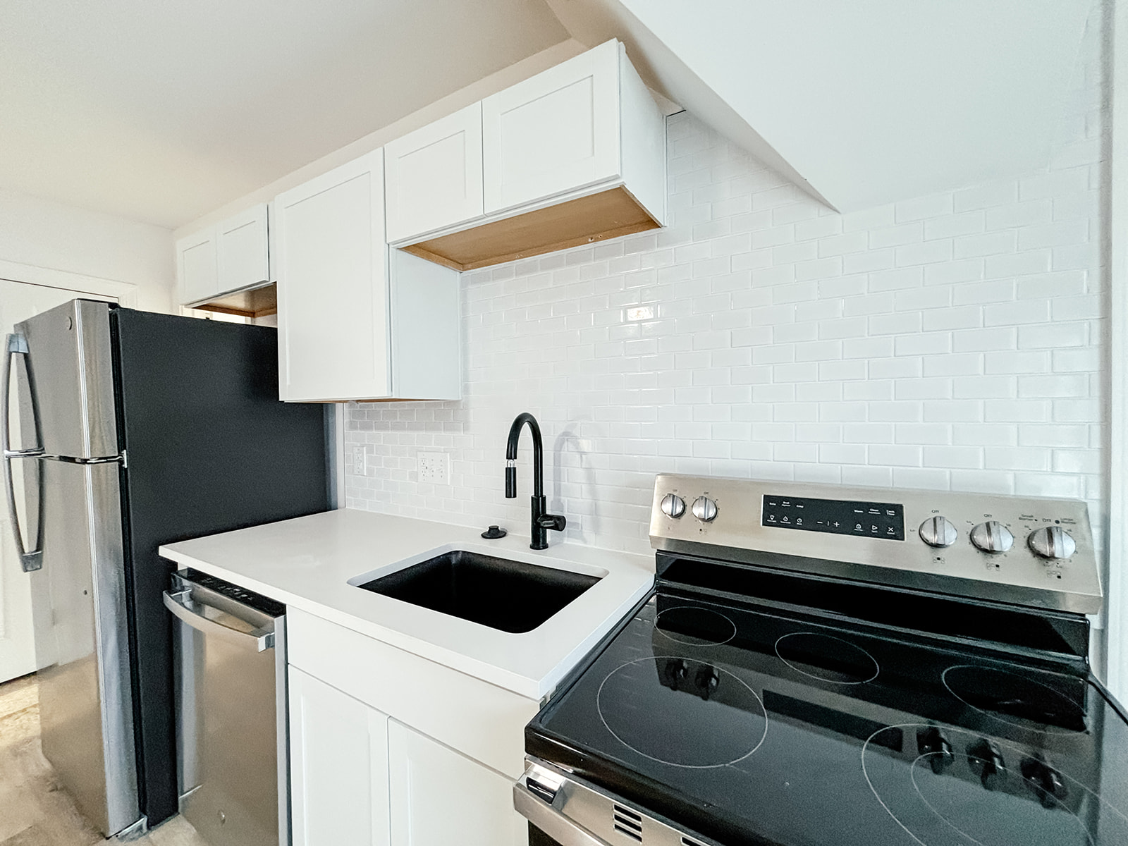 3507 Latonia Avenue - 2