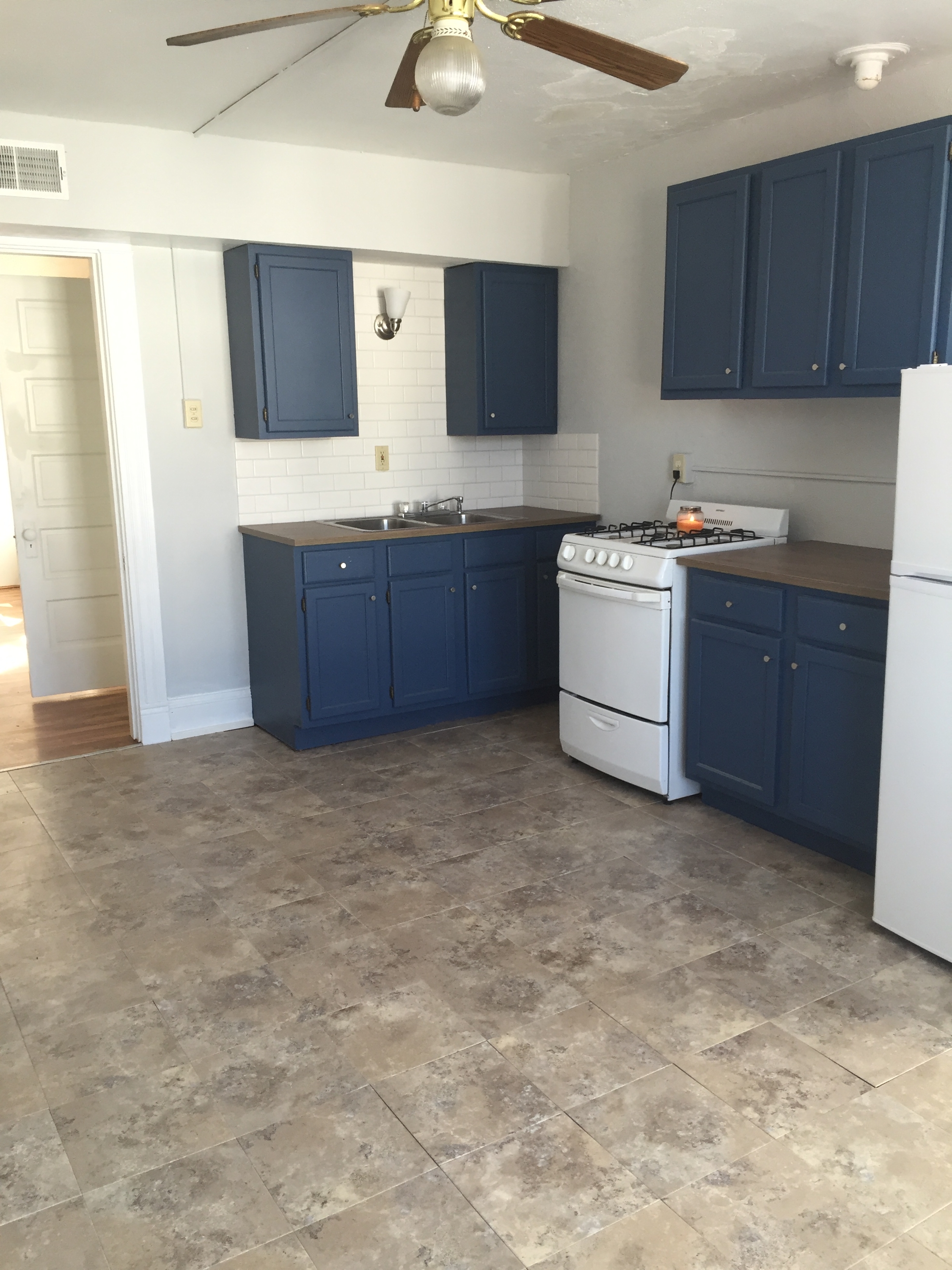 4720 Vine Street RR- 3