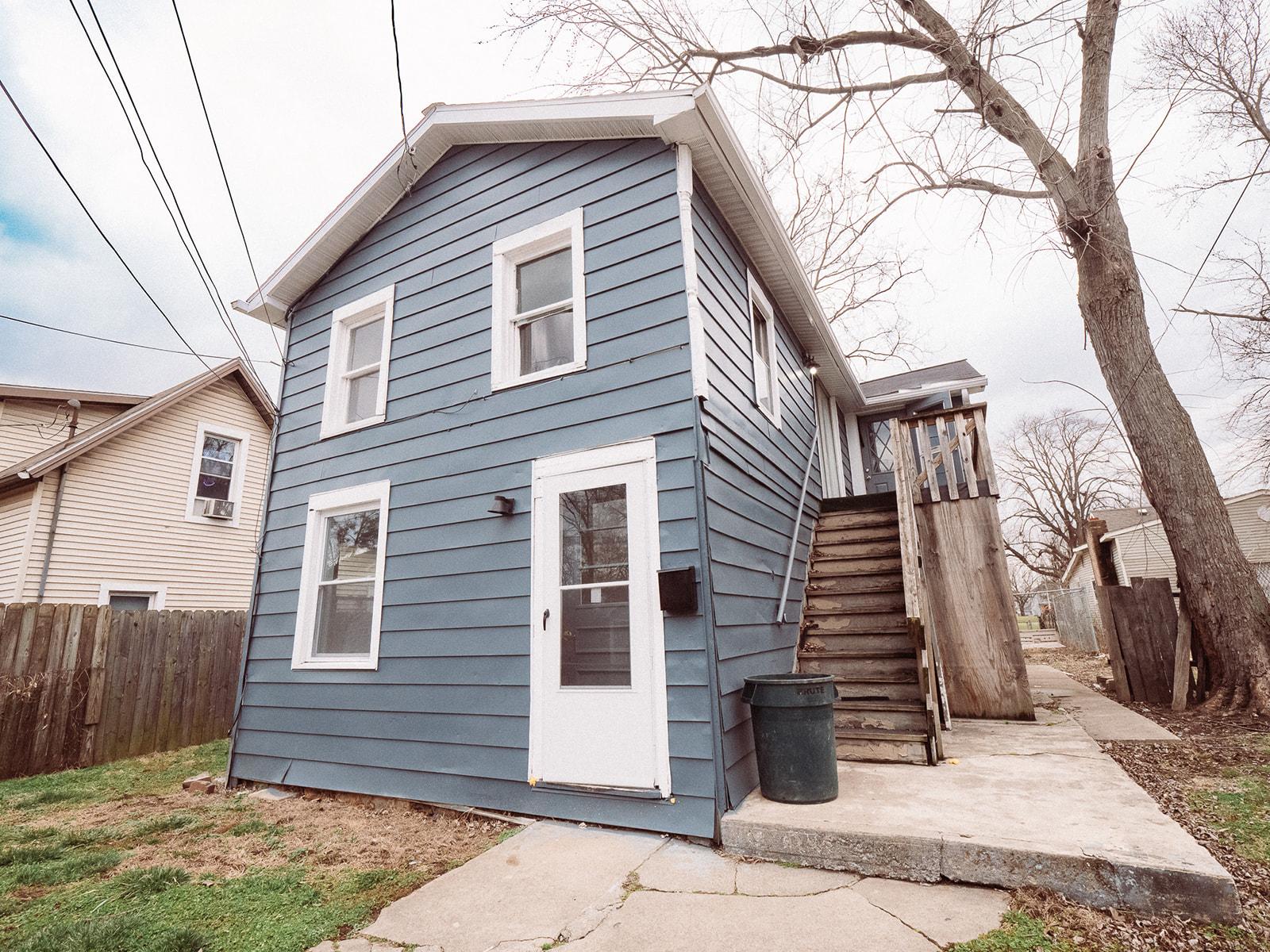 2023 Woodlawn Avenue - 2