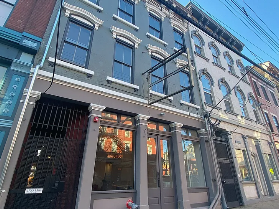 1733 Elm Street - 3C