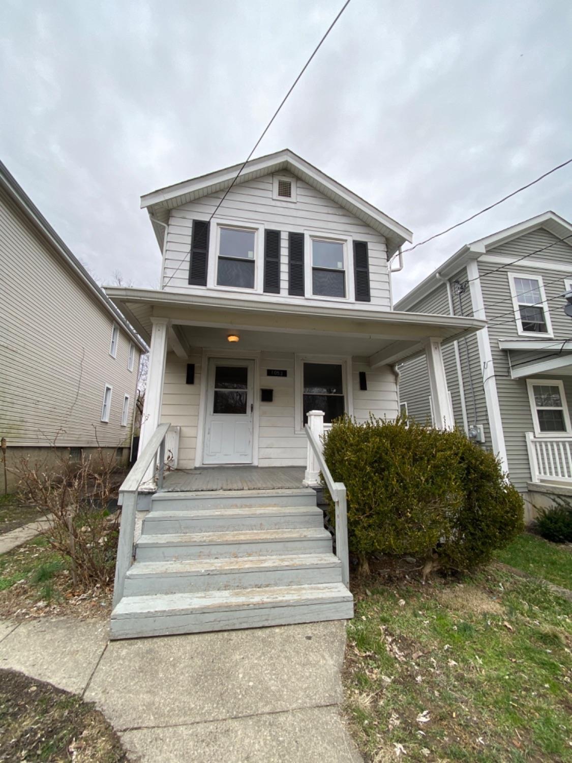 1053 Wells Street